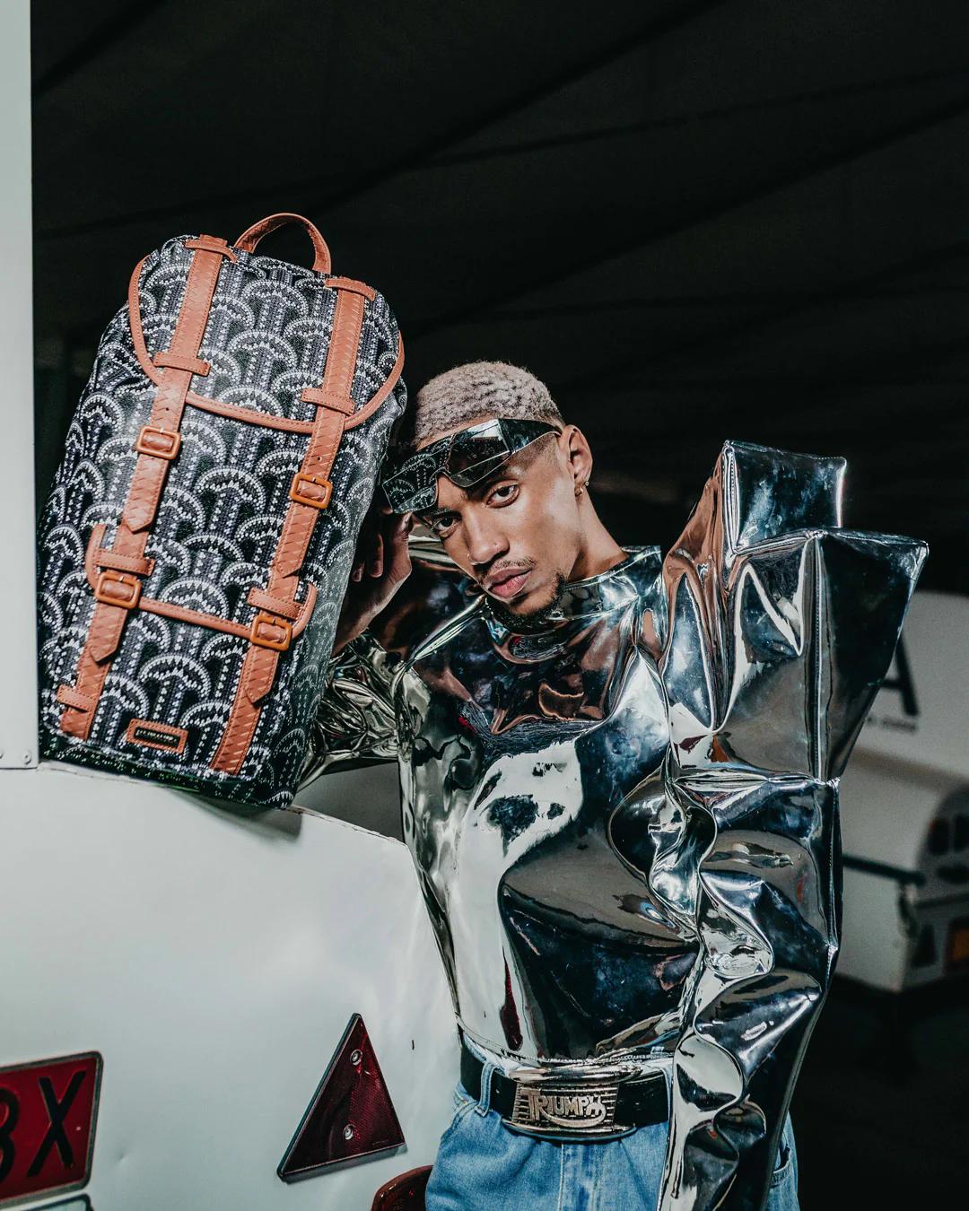 ILLUCHAINS HILLS BACKPACK
