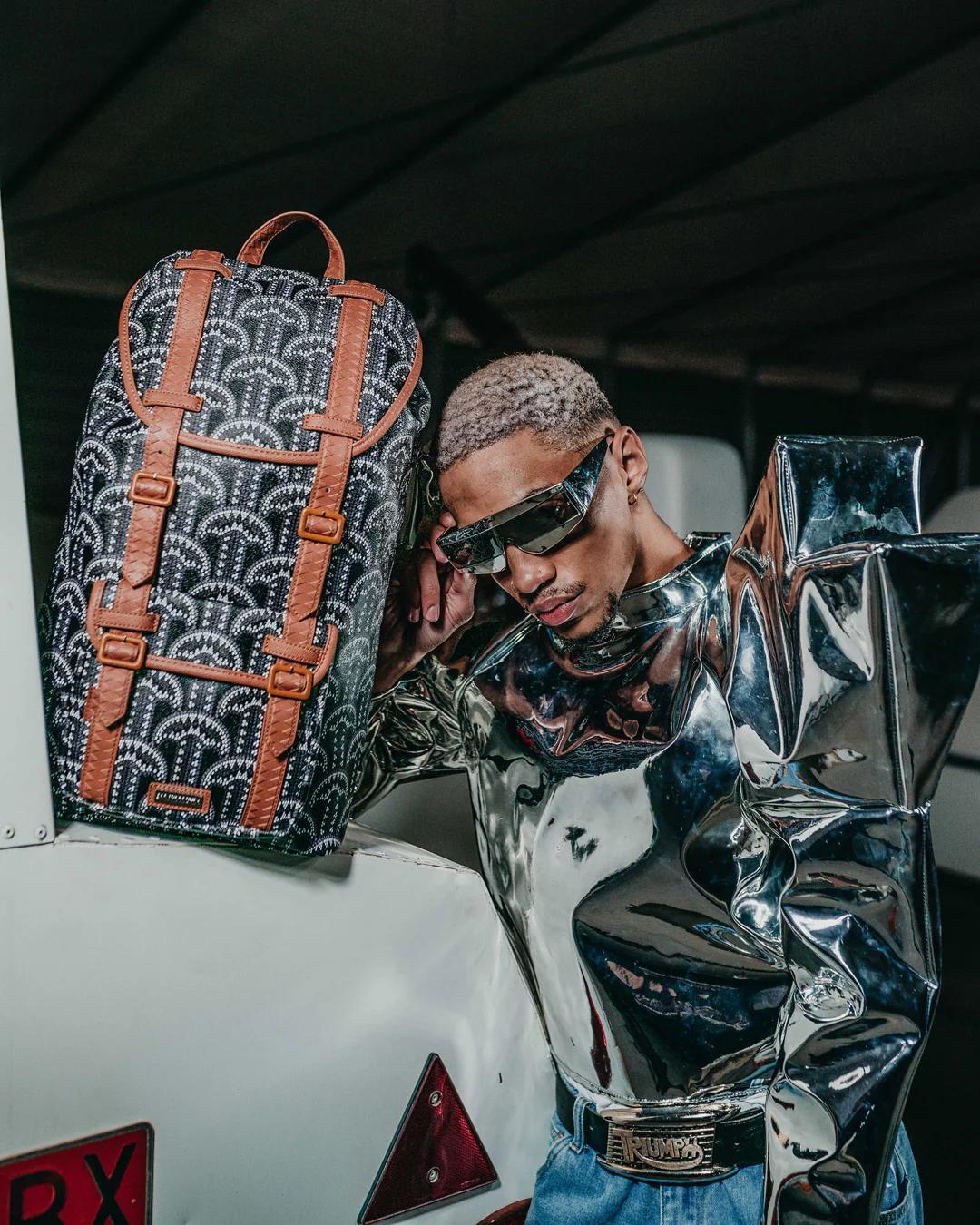 ILLUCHAINS HILLS BACKPACK