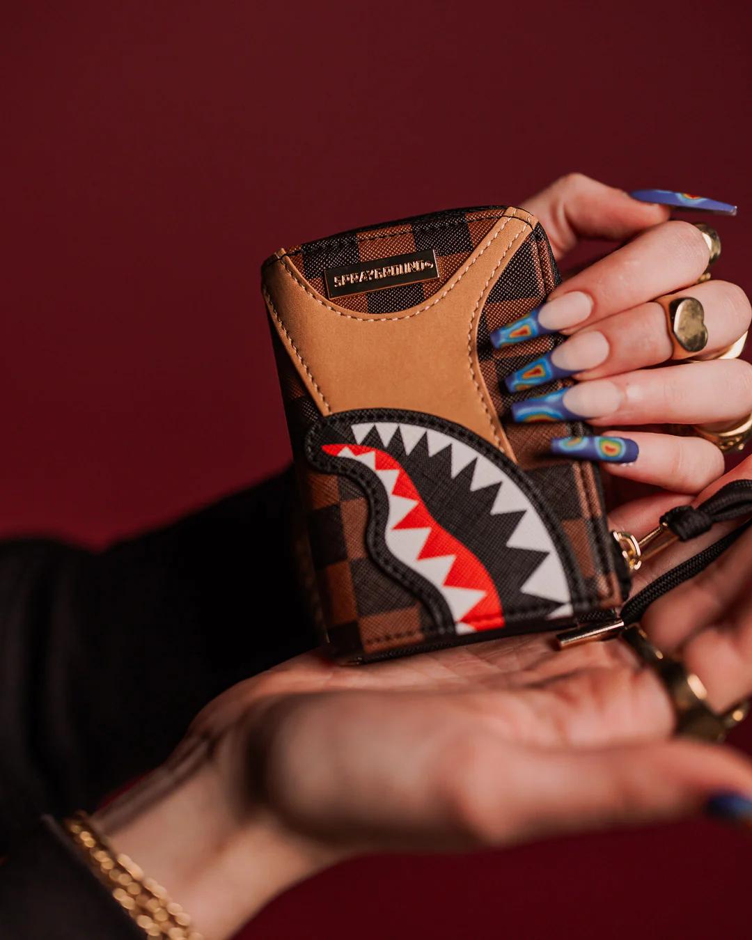 HENNYVILLE WALLET