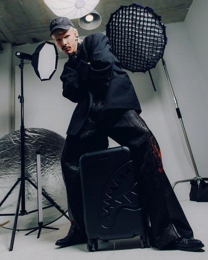 HENNY JETSTREAM SHARKITECTURE CARRY-ON LUGGAGE