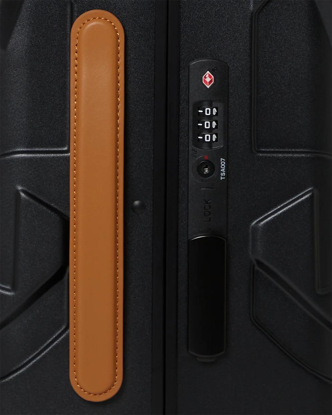 HENNY JETSTREAM SHARKITECTURE CARRY-ON LUGGAGE