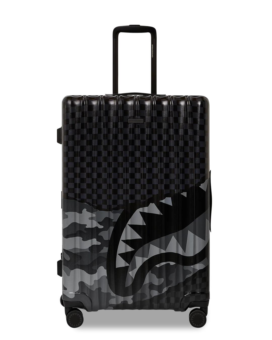 3AM RIPTIDE SHARKNAUTICS HARDSHELL FULL-SIZE LUGGAGE