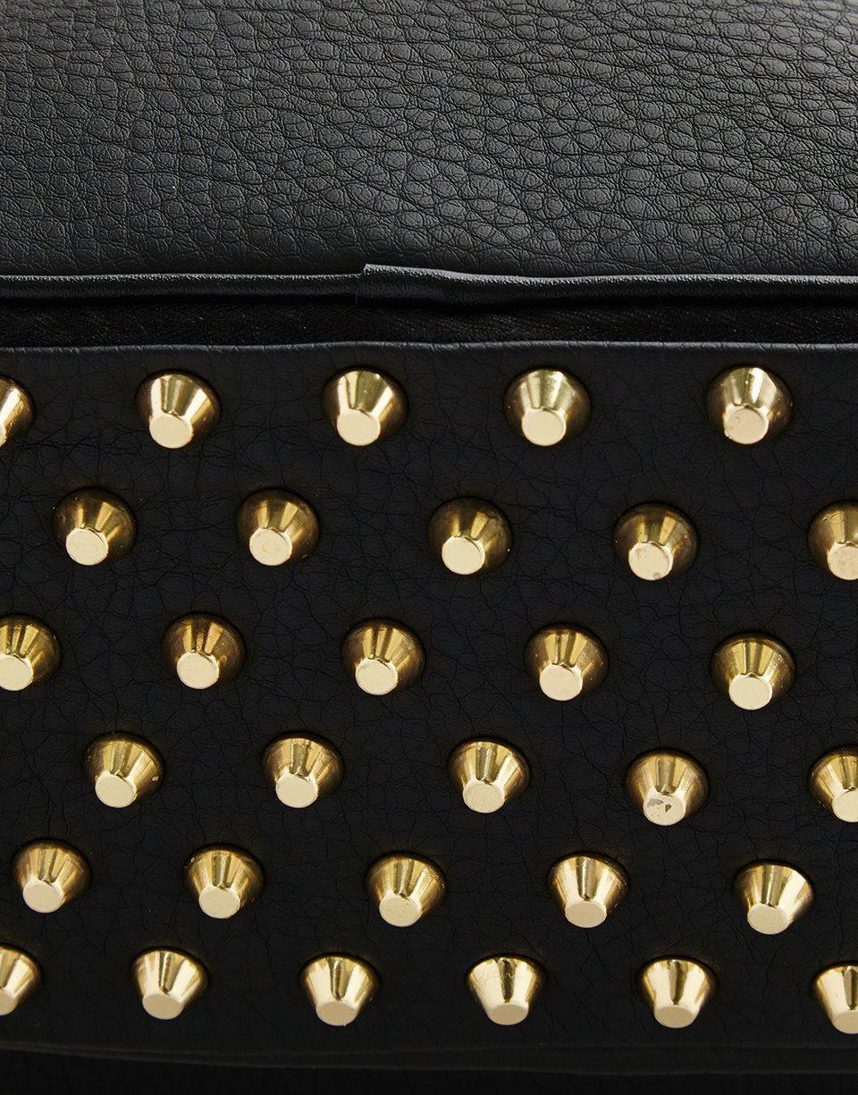 STUDDED SAVAGE