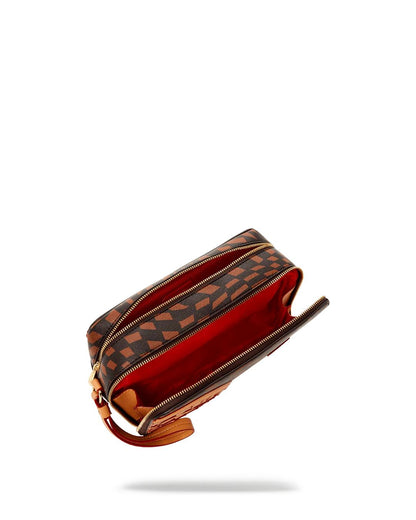 TRIPPY HENNY TOILETRY BAG