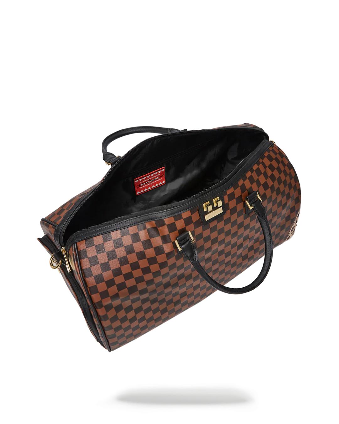 A.i.3 THE LEGACY DUFFLE