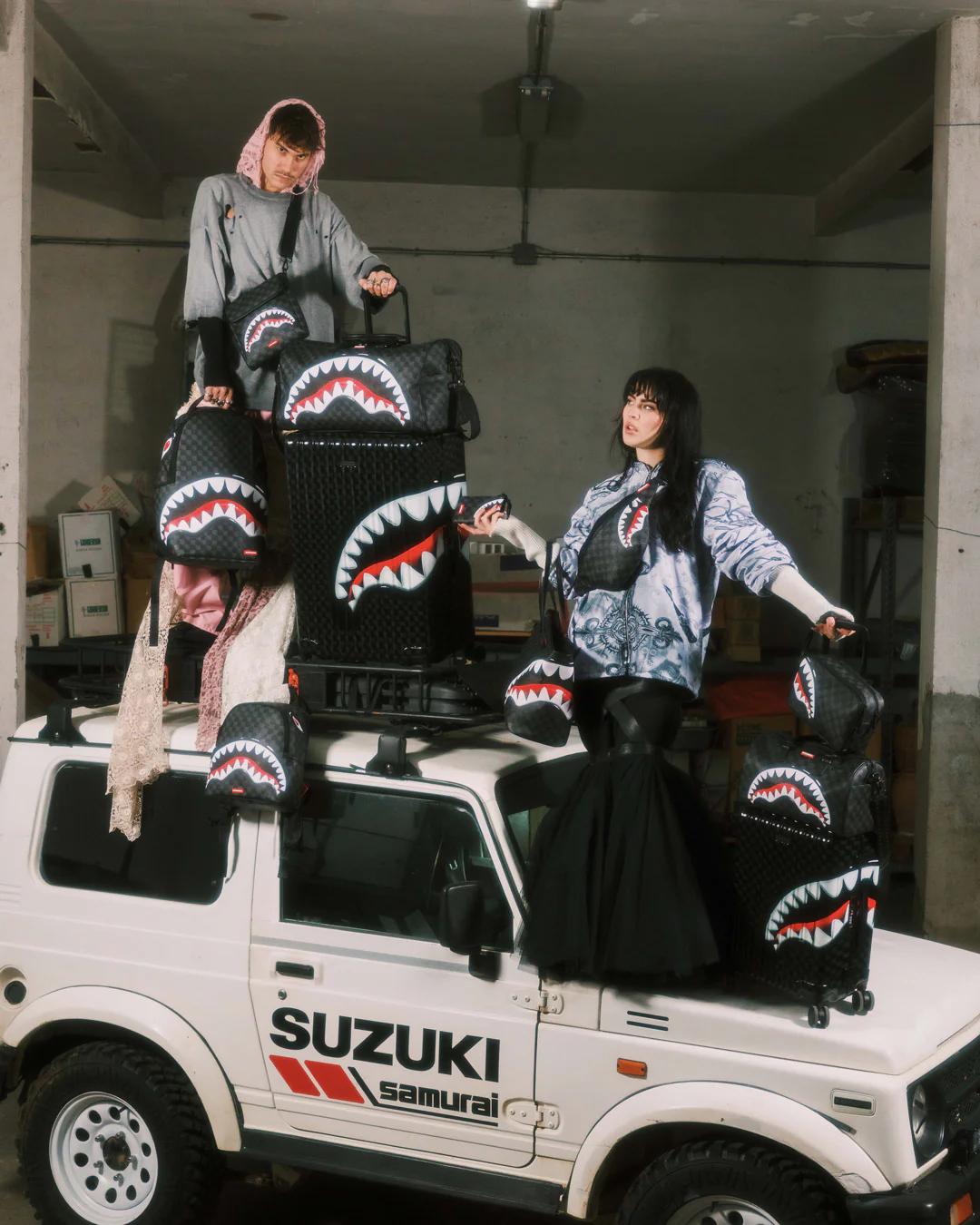 SHARKS IN PARIS HYPER PUFF BACKPACK