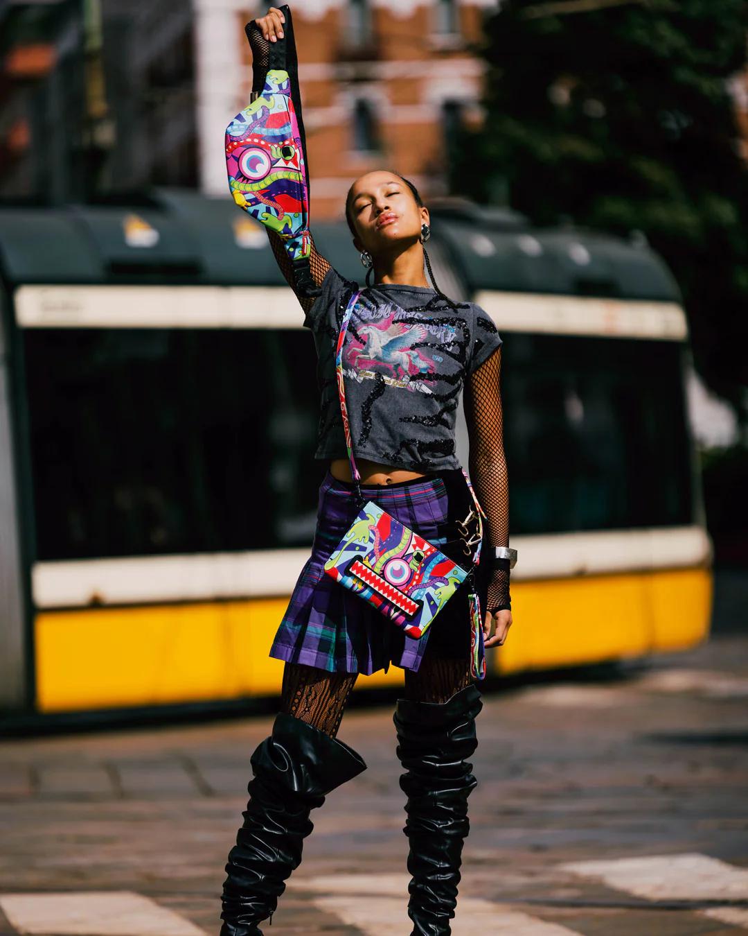 MIND TRIP 2.0 SAVVY CROSSBODY