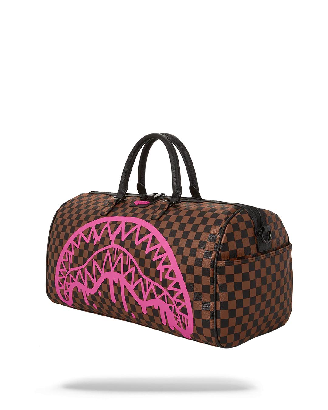 THE ARTISTS TOUCH DUFFLE