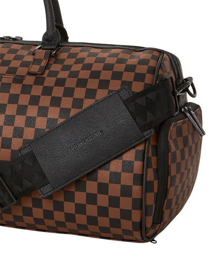 THE ARTISTS TOUCH DUFFLE