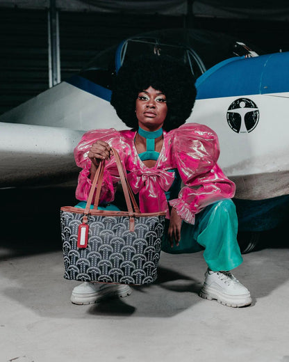 ILLUCHAINS TOTE