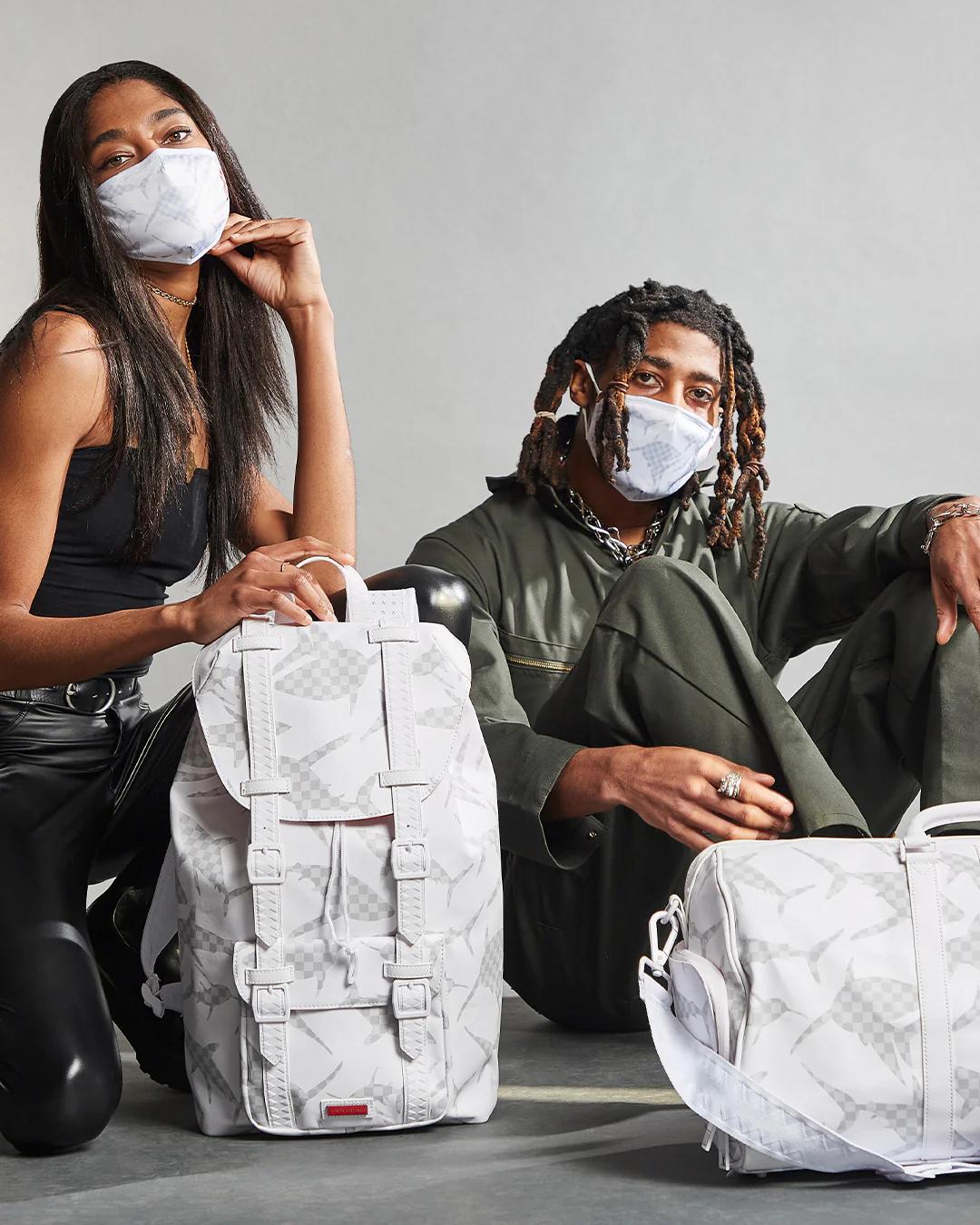 SHARK CHECK (WHITE) DUFFLE