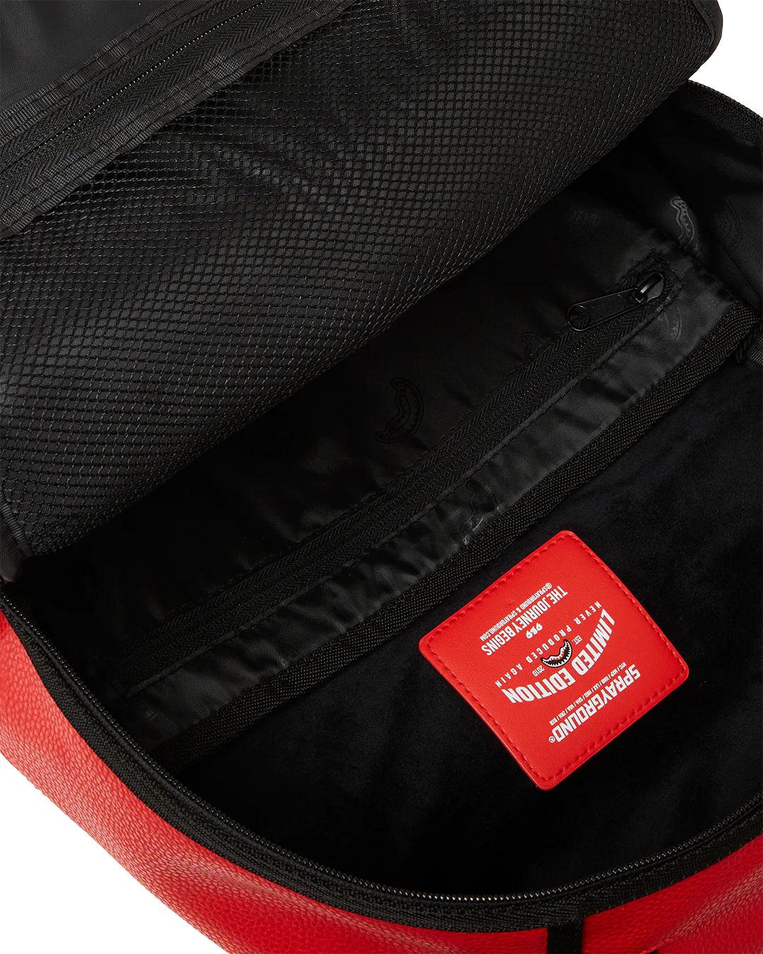 SHARK CENTRAL EMBOSSED DRIP DLXSV BACKPACK
