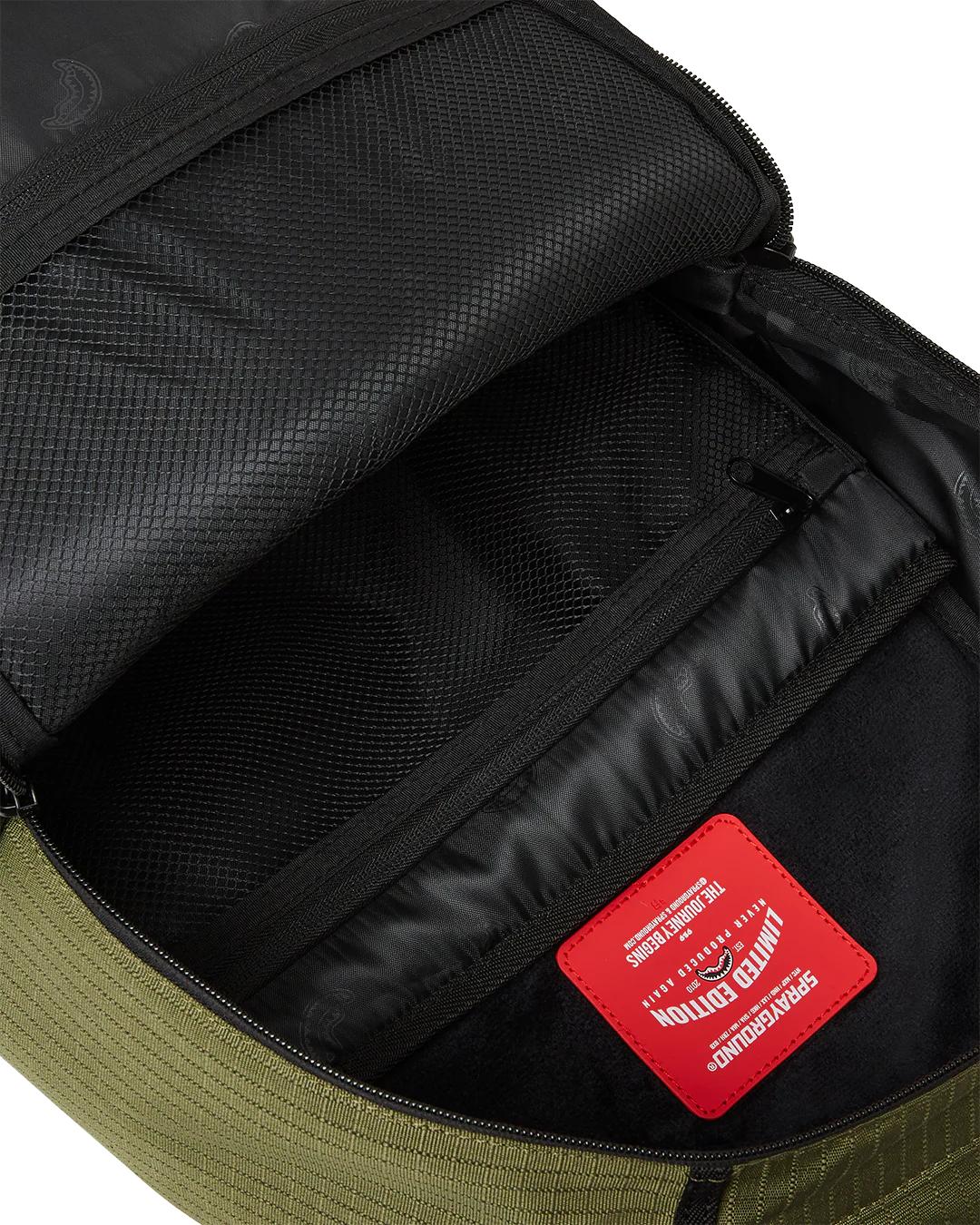 SHARK CENTRAL AIRBORNE BACKPACK