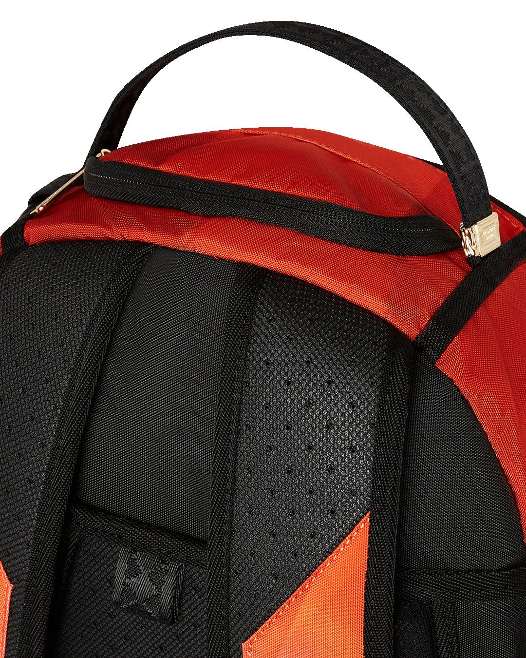 LOONEY TUNES BUGS BILLIONAIRE DLXR BACKPACK