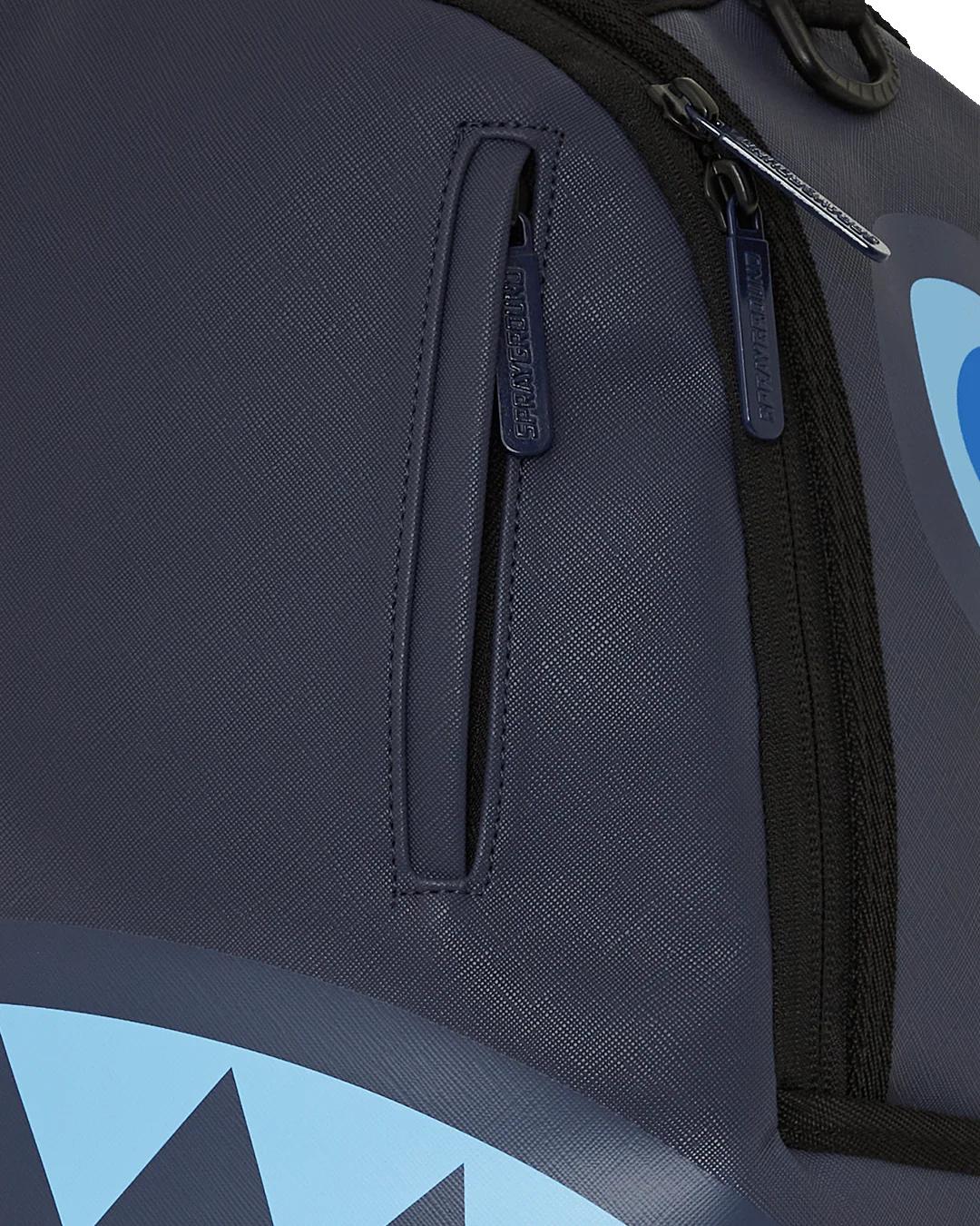 SHARK CENTRAL LATE ARRIVAL DLXSV BACKPACK