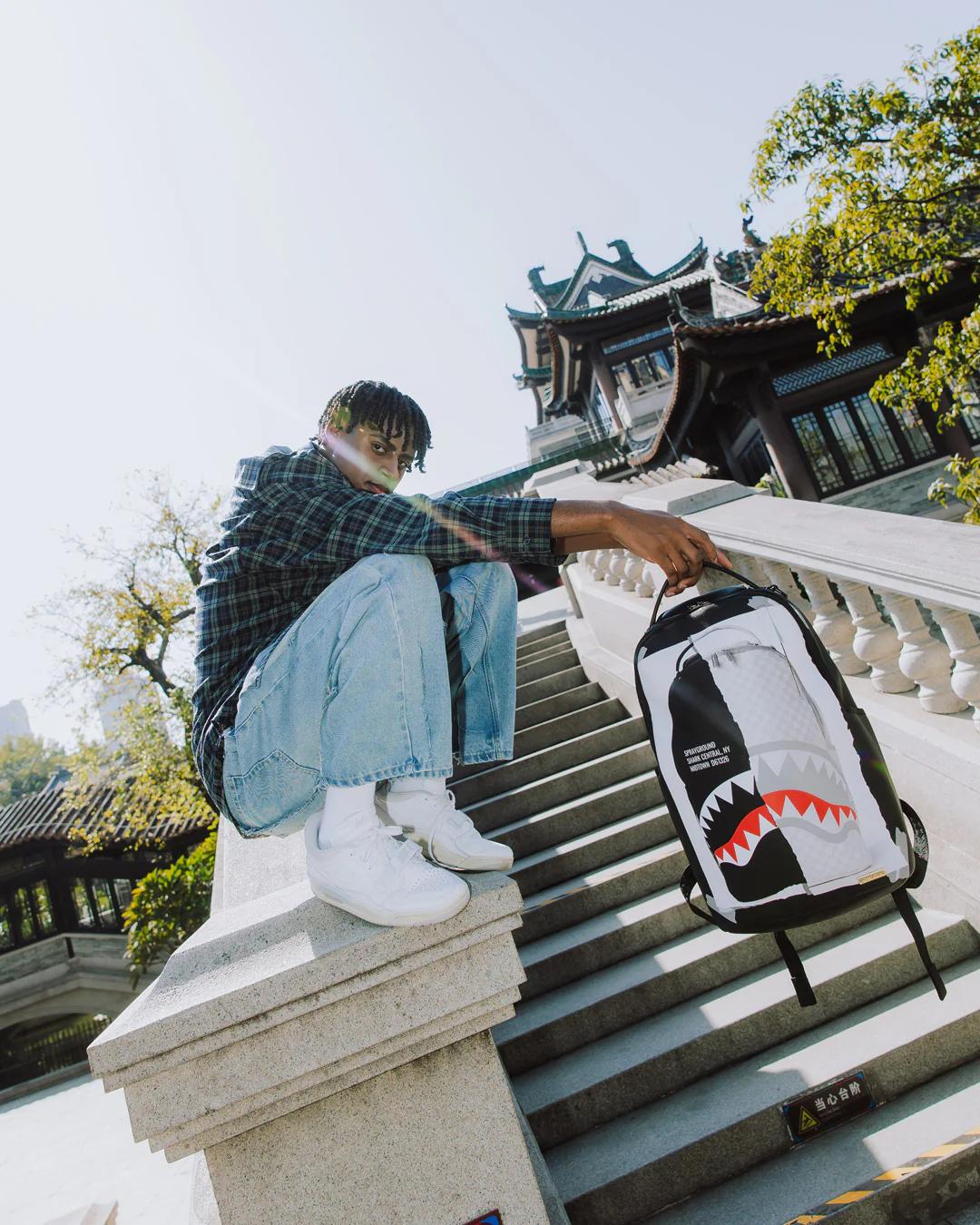 BAG ON BAG OPTICAL ILLUSION SHARKS IN PARIS BACKPACK
