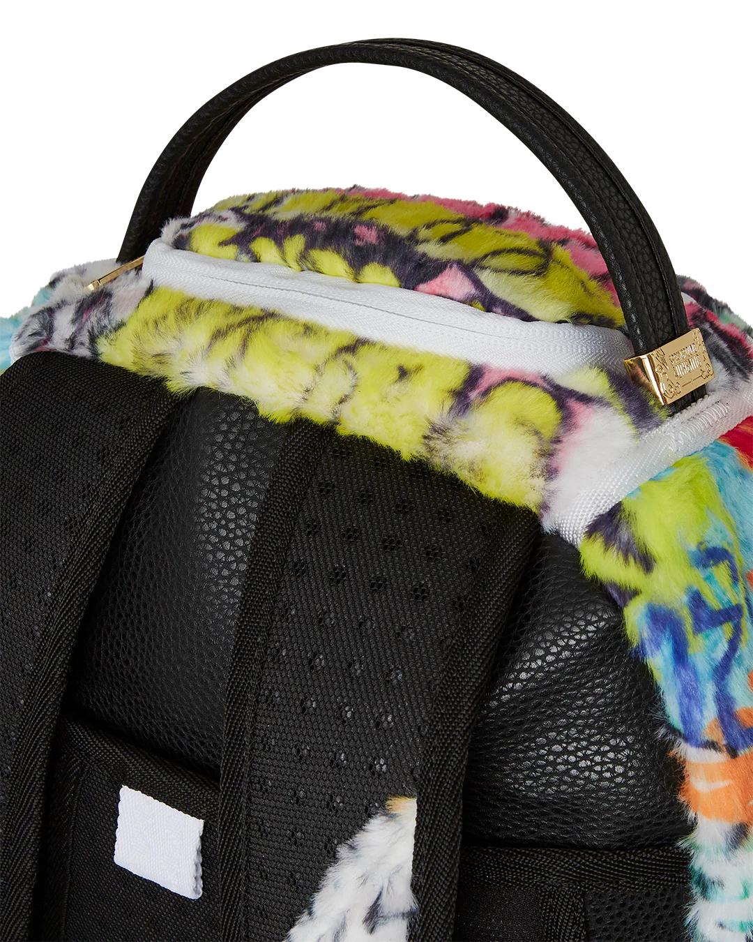 LE MONDE DES GRAFFITIS BACKPACK
